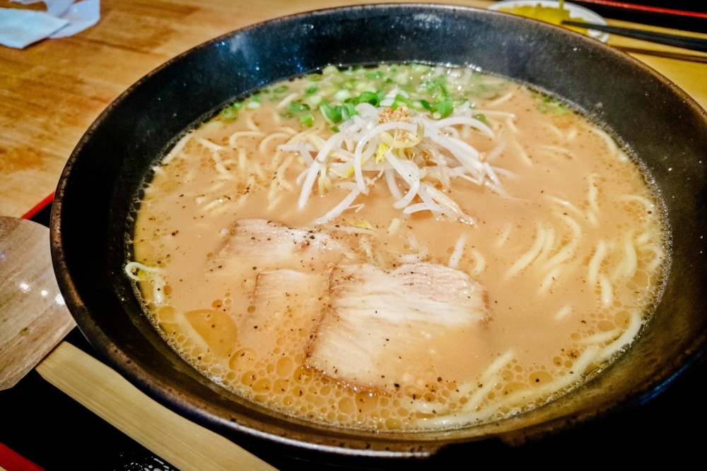 ぱしゃ麺（とんこつ醤油）