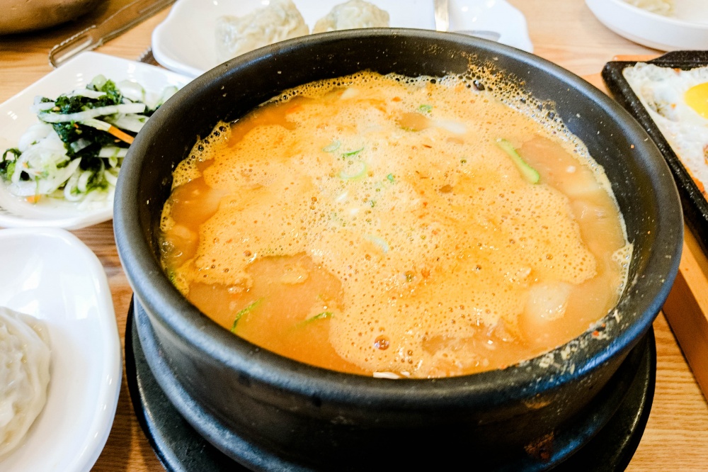 チョングッチャン（納豆鍋 / 청국장）