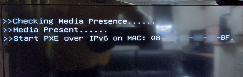 Start PXE over IPv6 が出てPCが起動しない