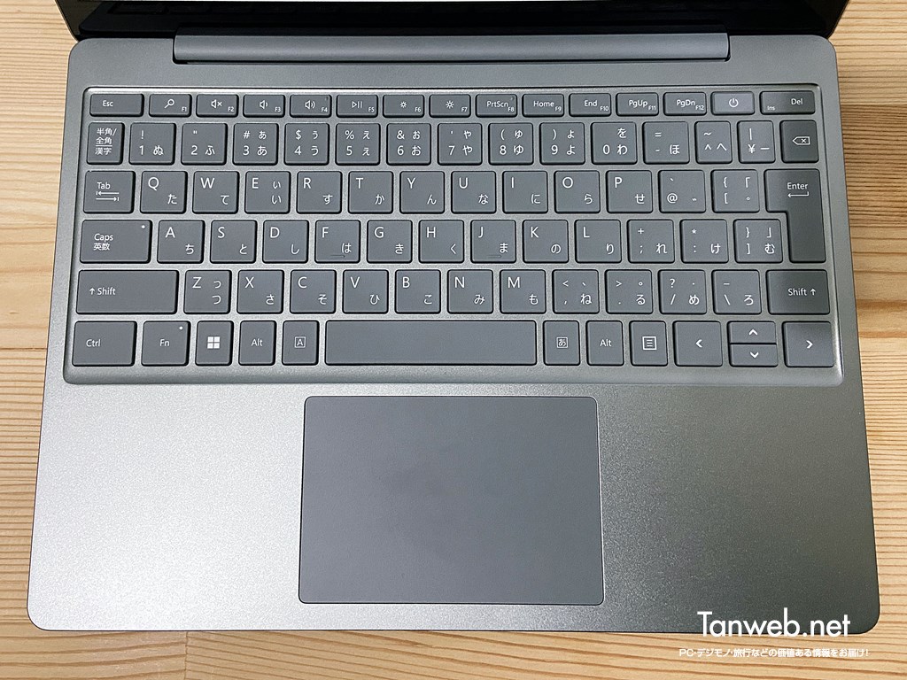 Surface Laptop Go 2 実機の様子を写真で紹介03