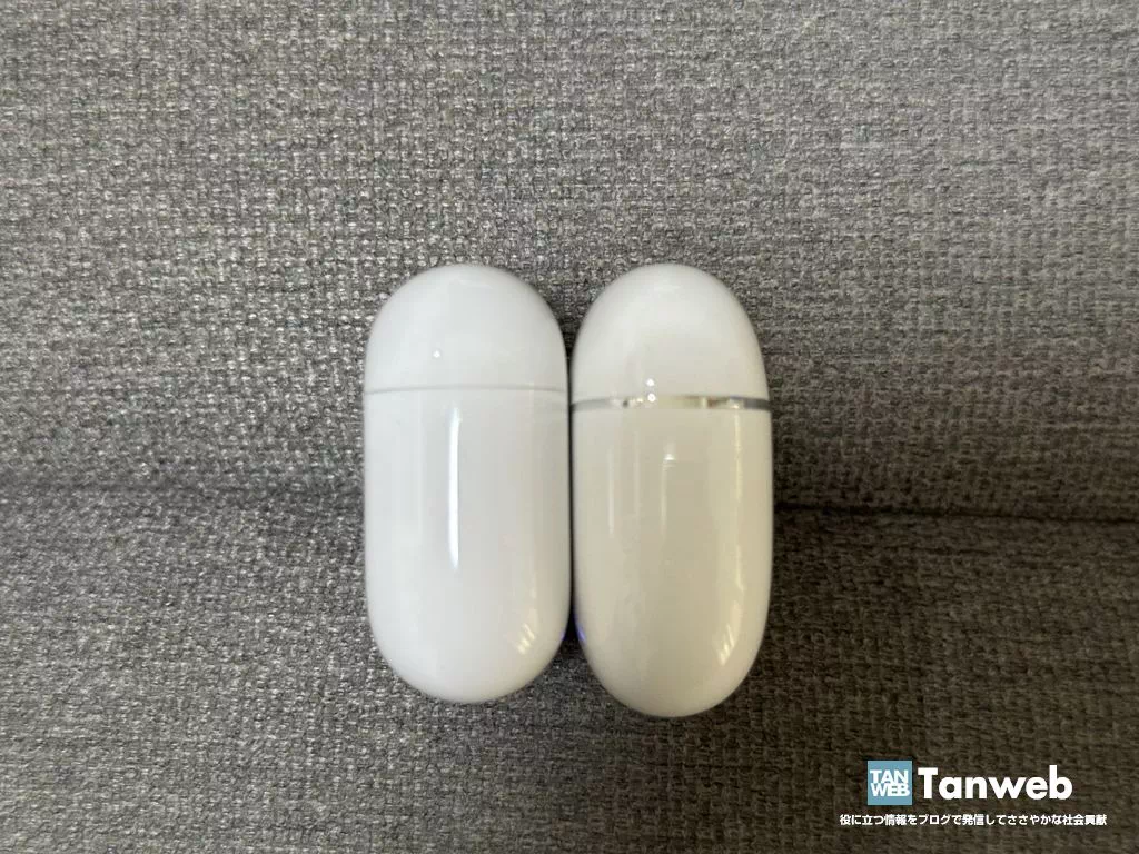 AirPods4 と AOKIMI V12 の厚み比較